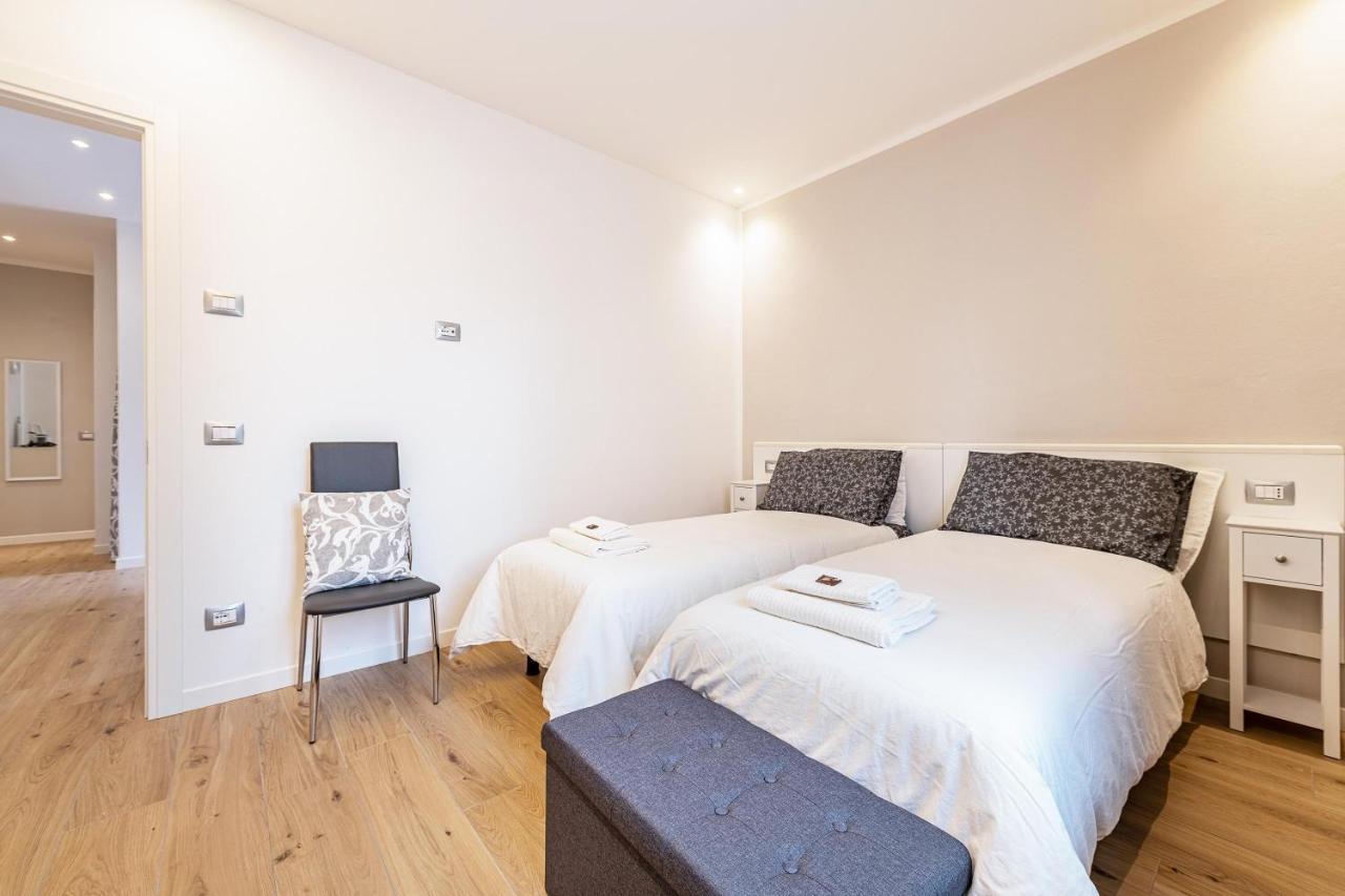 New Casa Ilaria Close To Center Torri Del Benaco Luaran gambar