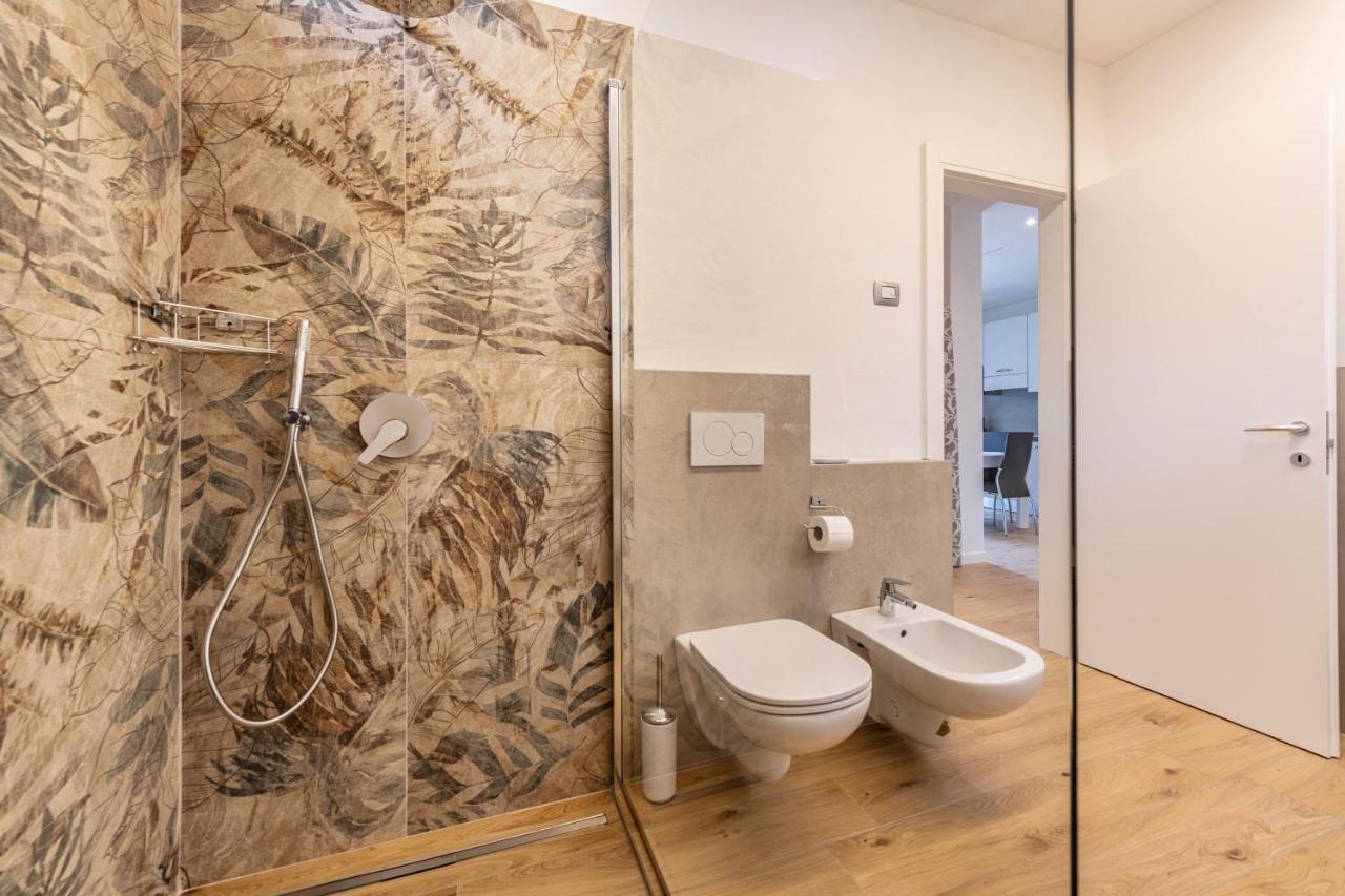 New Casa Ilaria Close To Center Torri Del Benaco Luaran gambar